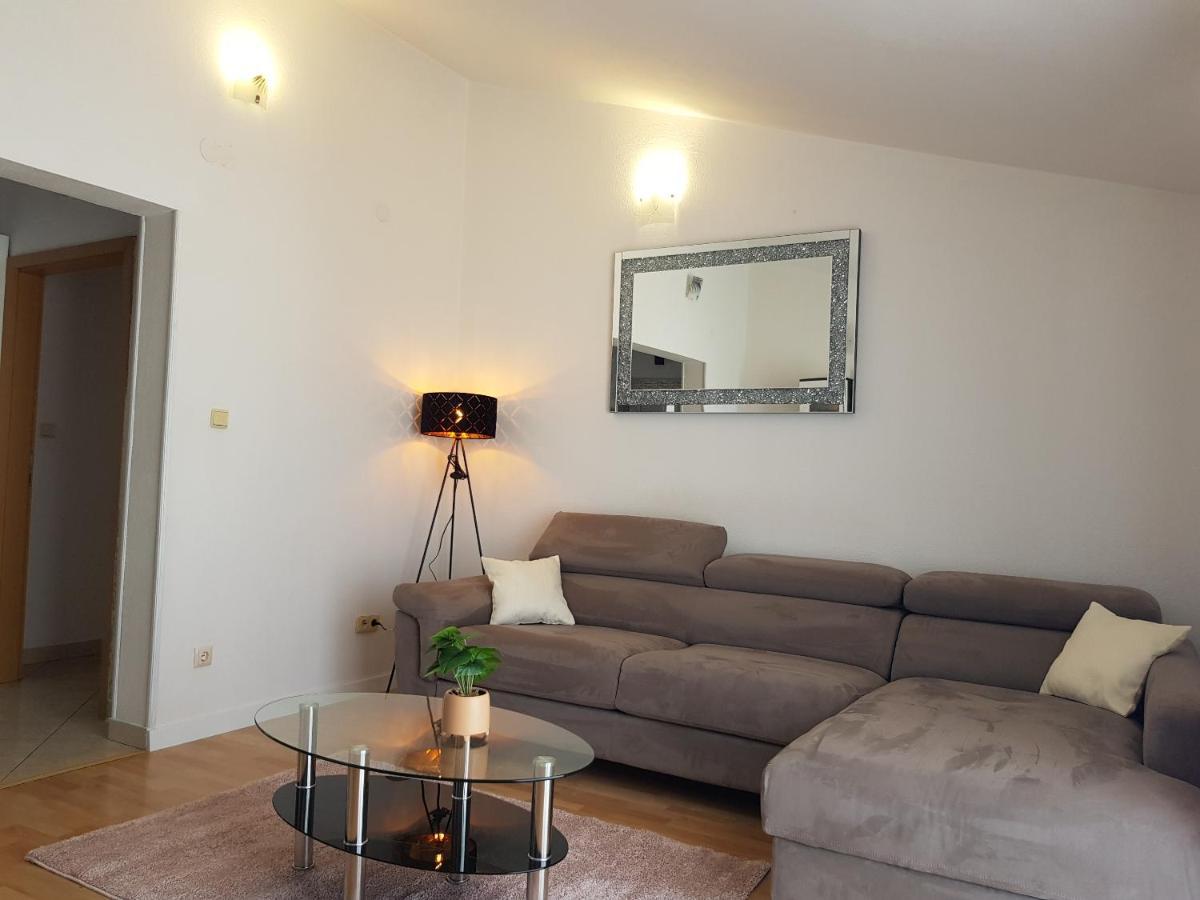 Apartman Mia With Pool1 Split Zewnętrze zdjęcie