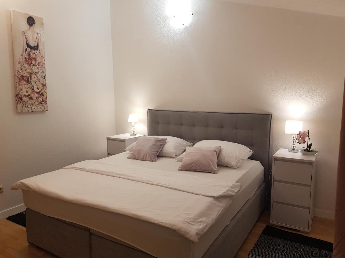 Apartman Mia With Pool1 Split Zewnętrze zdjęcie