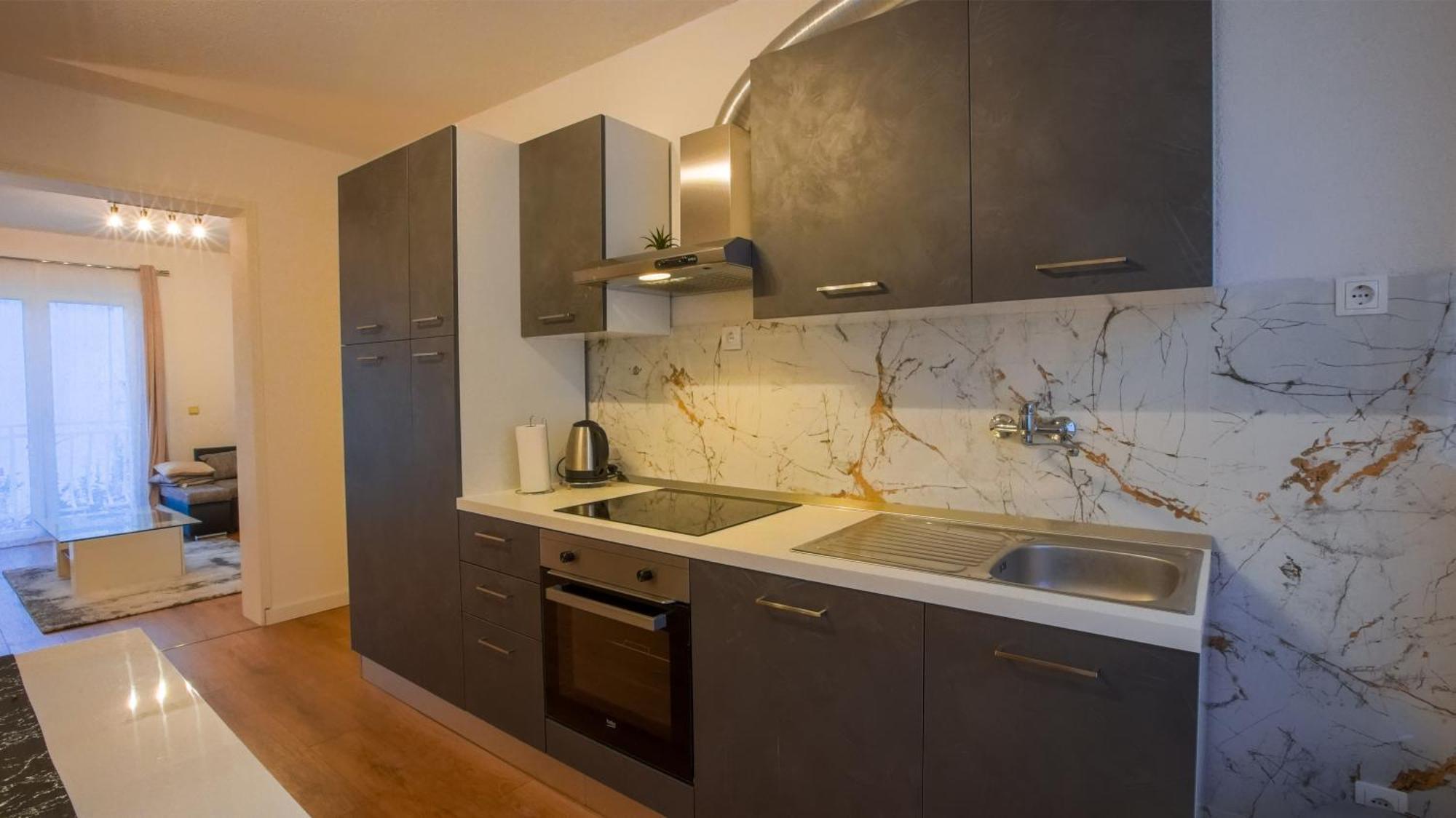 Apartman Mia With Pool1 Split Zewnętrze zdjęcie