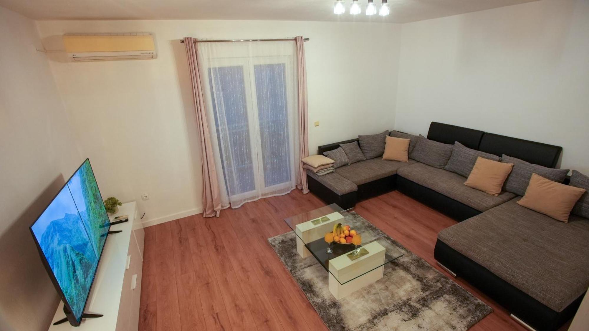 Apartman Mia With Pool1 Split Zewnętrze zdjęcie